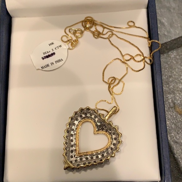 Beautiful diamond heart pendant with gold necklace - Picture 4 of 4